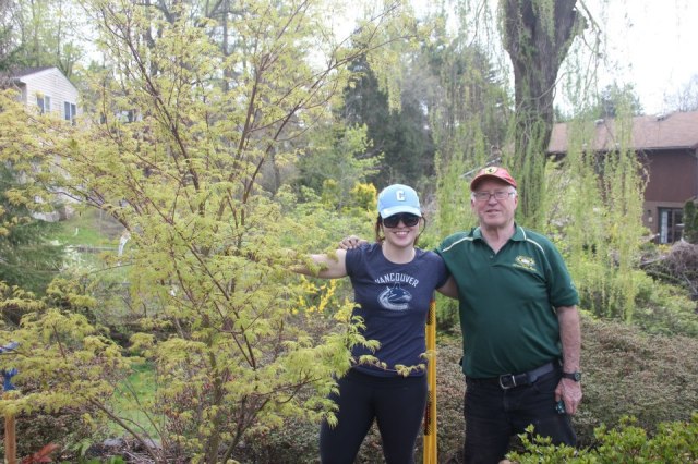 Want to plant a tree? Here's how to use a post digger. Thanks Dad!